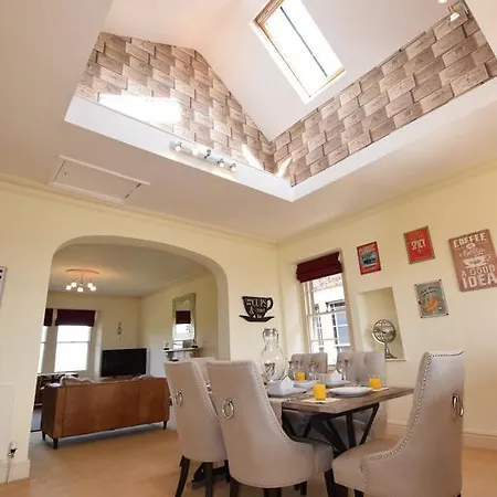 Yourapartment - Highgate House